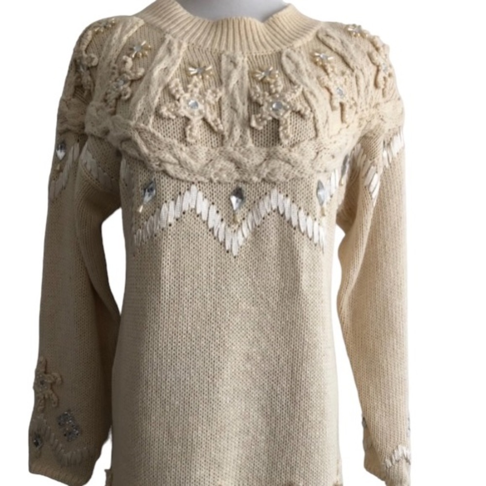 This is a stunning unique sweater knitted in 1980's